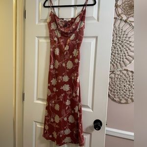 Simple Retro MIDI Dress 🌹